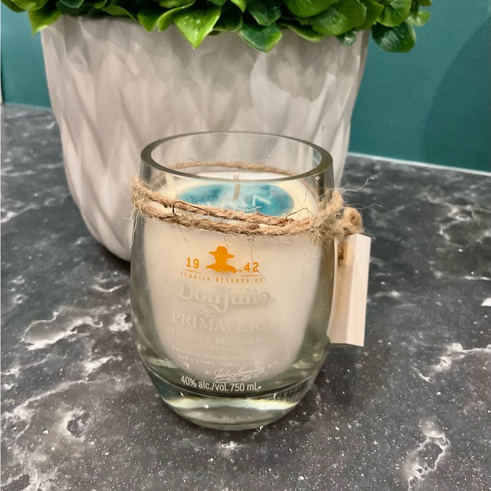 Don Julio 1942 Primavera Candle